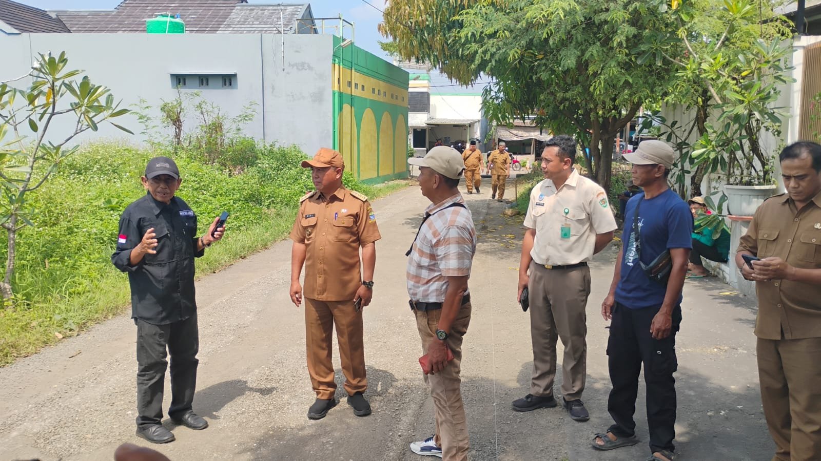 Meninjau Pembangunan, Memastikan Kenyamanan Warga di RW.07 Mulya Asih