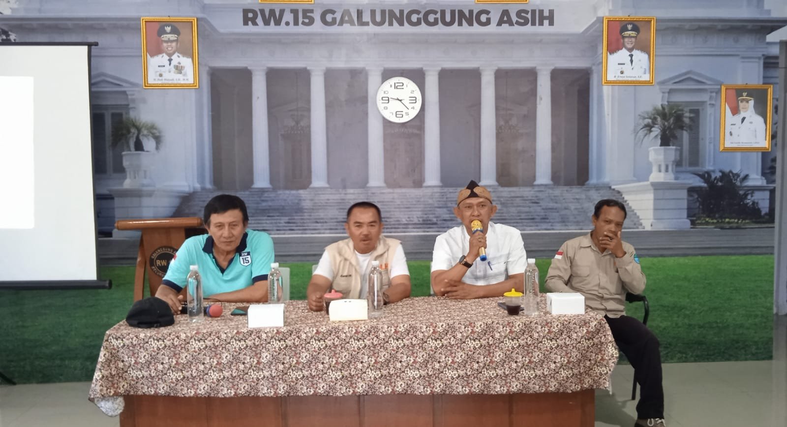 Sosialisasi Bank Sampah Skala RW di Bapermas RW 15 Galunggung Asih
