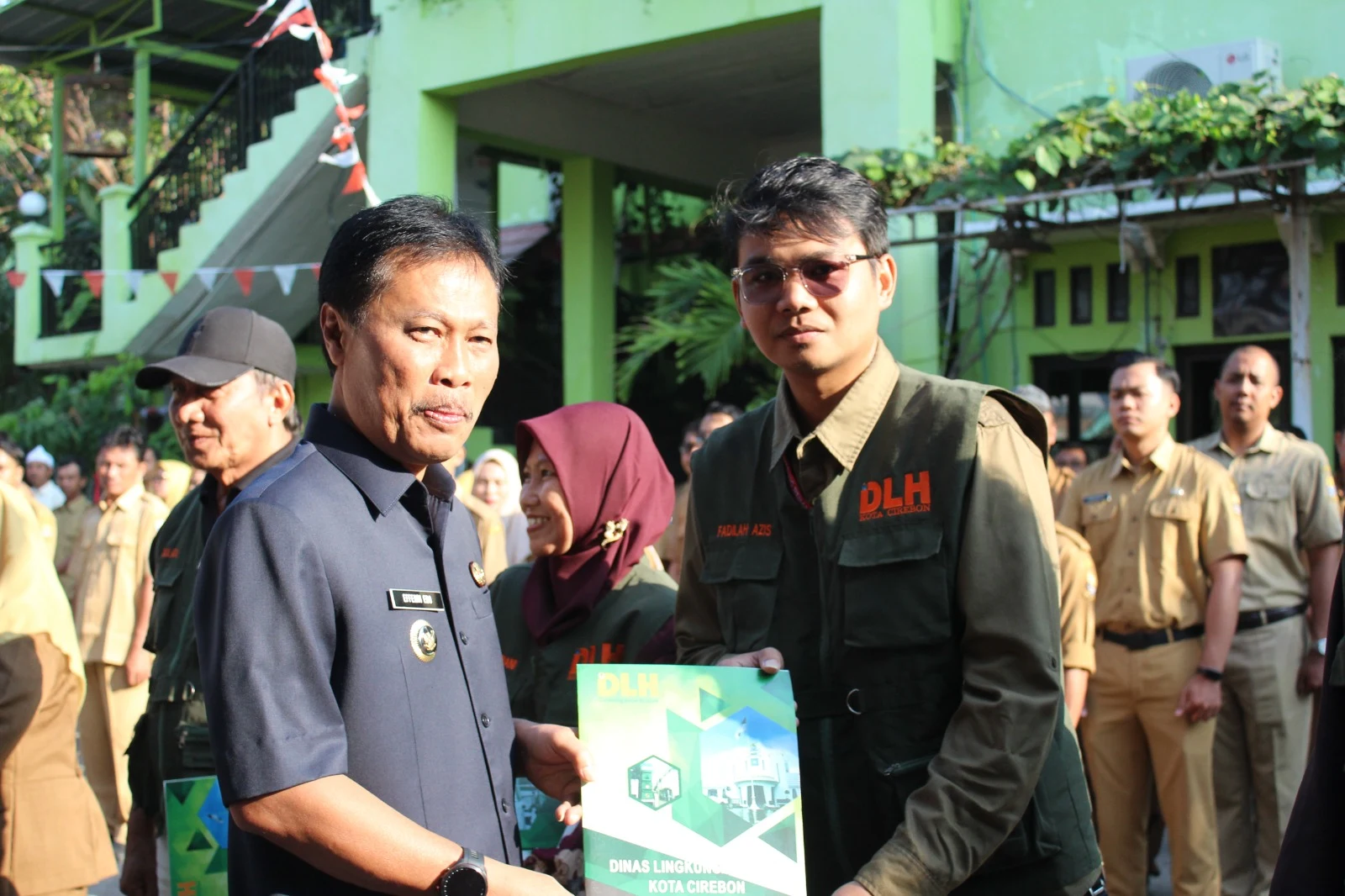 PENYERAHAN SK KADER LINGKUNGAN HIDUP KOTA CIREBON